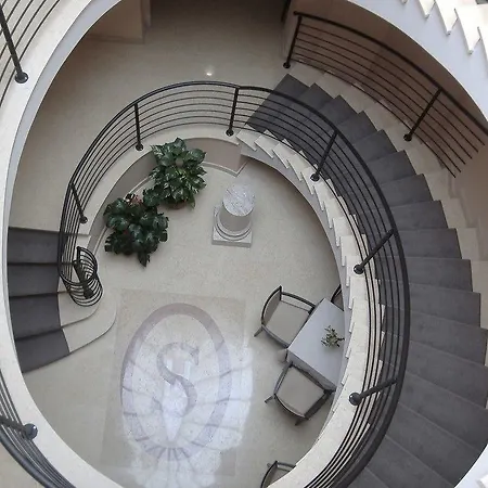 Hotel Seccy Boutique Art & Museum 4*