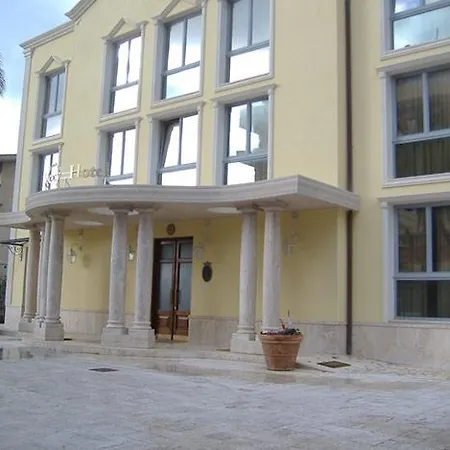 Hotel Seccy Boutique Art & Museum Fiumicino