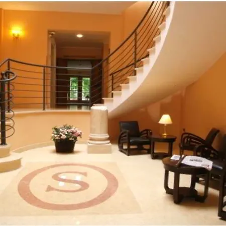 Seccy Boutique Art & Museum Hotel