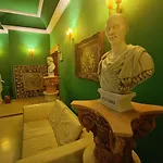 Seccy Boutique Art & Museum 피우미치노
