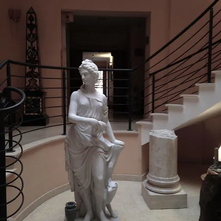 Seccy Boutique Art & Museum Hotel