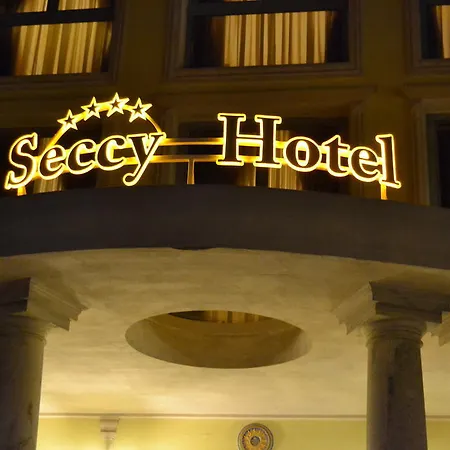 Seccy Boutique Art & Museum フィウミチーノ