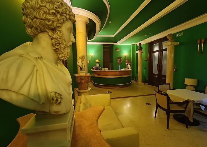 Seccy Boutique Art & Museum 4*