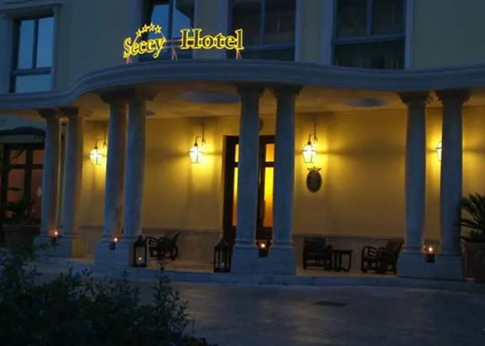 Seccy Boutique Art & Museum 4*