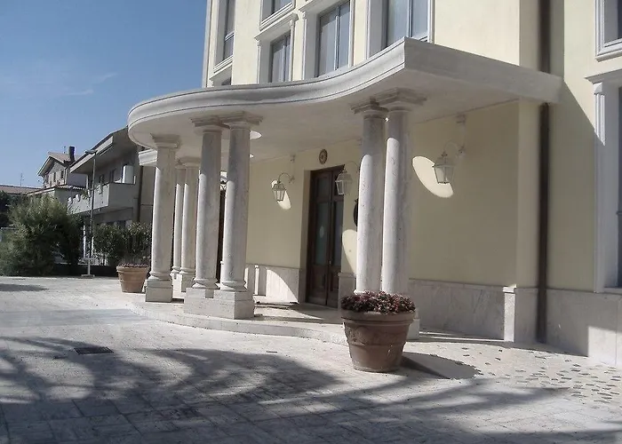 Seccy Boutique Art & Museum Fiumicino