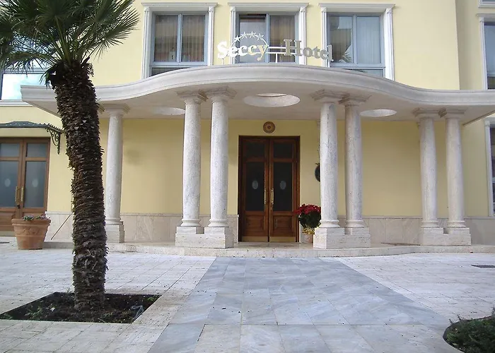 Hotell Seccy Boutique Art & Museum Fiumicino