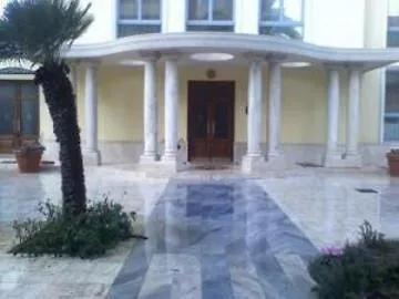 Seccy Boutique Art & Museum 4*